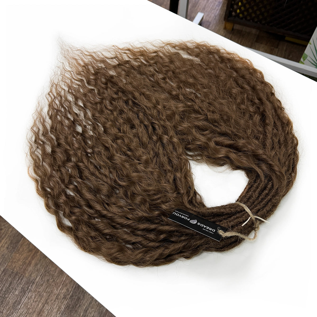 DE Natural Brown STOCK 33 pcs 55 cm