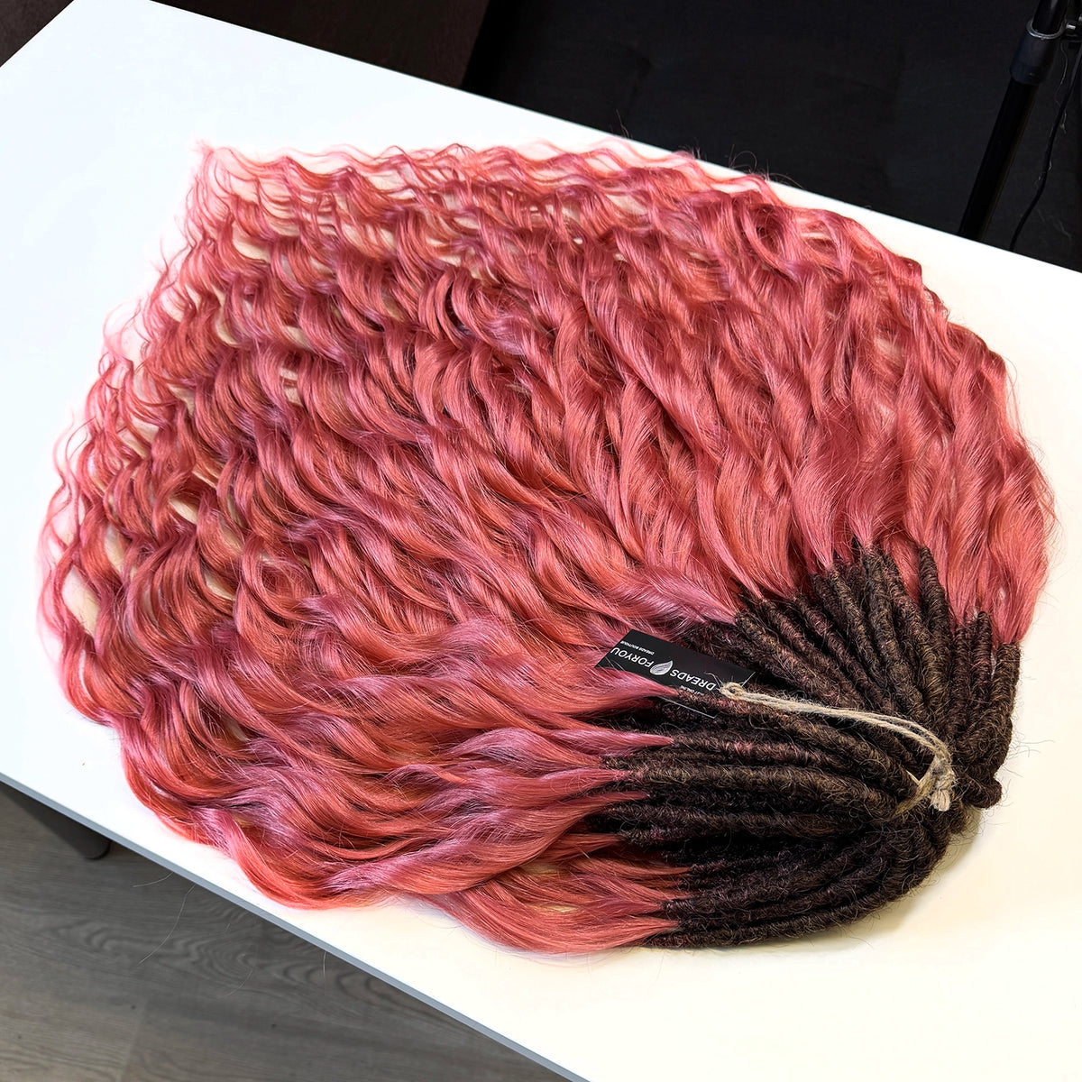 DE brown+carmine STOCK 65 cm